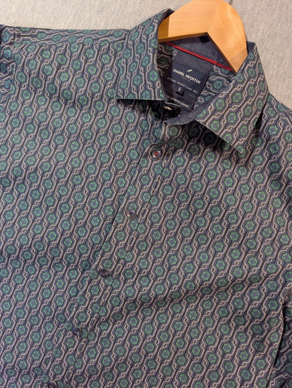 Daniel Hechter Paris Button Up Dress Shirt Men's Large Green Blue Geometric